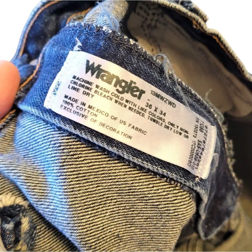 Wrangler Men's Dark Wash Straight Leg Jeans